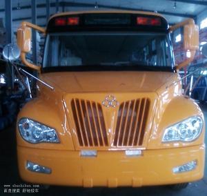 舒馳校車長鼻子更安全更可靠