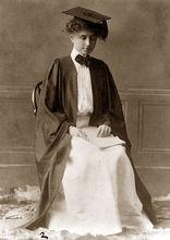 拉德克里夫大學畢業照