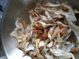 洋蔥炒平菇 洋蔥炒平菇