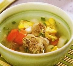 八寶滋補雞煲 八寶滋補雞煲