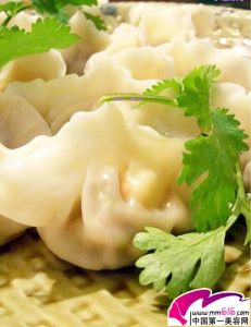羅勒葉白玉餃 羅勒葉白玉餃