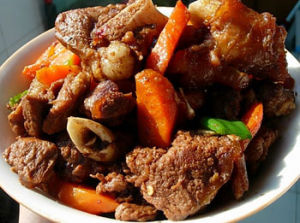 羊腿燉蘿蔔 羊腿燉蘿蔔