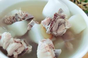 蘿蔔燉排骨 蘿蔔燉排骨