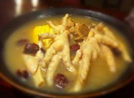 淮山紅棗雞腳湯 淮山紅棗雞腳湯