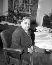 菲奧雷洛&middot;亨利&middot;拉瓜迪亞