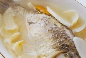 玉米汁鯽魚湯 玉米汁鯽魚湯