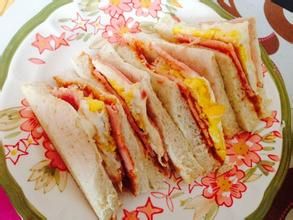 番茄火腿起司三文治 番茄火腿起司三文治