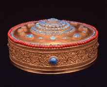 金嵌松石珊瑚壇城