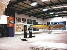 陳列在管藝當代文獻館中的艾未未等人的作品