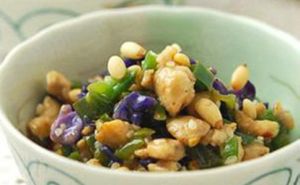 耗油炒青椒雞丁 耗油炒青椒雞丁