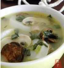 辣腸雪菜湯年糕 辣腸雪菜湯年糕