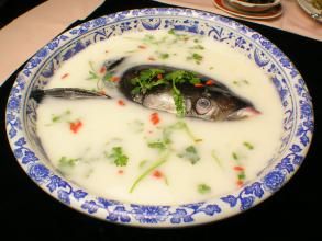 天麻魚頭湯 天麻魚頭湯