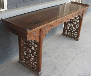 黃花梨雲龍紋條案 黃花梨雲龍紋條案