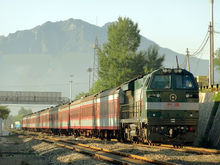 HXN5運行在京原鐵路上