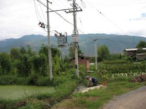 南種村基礎設施-變壓器