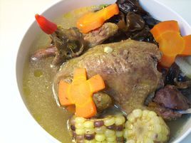 玉米燉肉鴿 玉米燉肉鴿