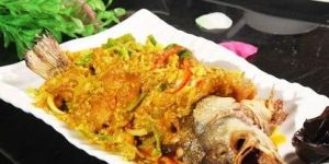 白咖喱水果鱸魚 白咖喱水果鱸魚