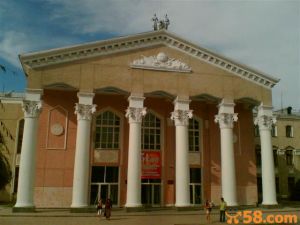 吉爾吉斯國立民族大學