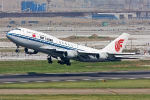 國航747-400