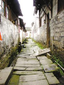 （圖）村中道路全是條石鋪成的小巷