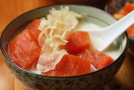 木瓜銀耳燉奶 木瓜銀耳燉奶