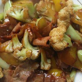 培根炒菜花 培根炒菜花