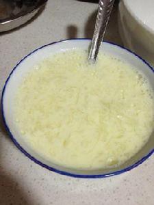 鮮奶雞蛋燉燕窩 鮮奶雞蛋燉燕窩