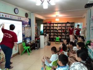 紐帶中英文圖書館 紐帶中英文圖書館