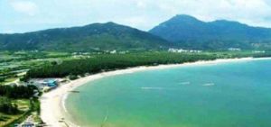 西沖海濱度假快艇衝浪與真人CS野戰