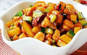 黃瓜炒肉丁 黃瓜炒肉丁