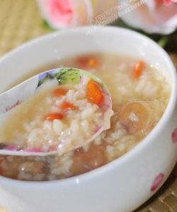 枸杞桂圓粥 枸杞桂圓粥