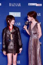 郭瑋主持2018時尚芭莎開幕紅毯